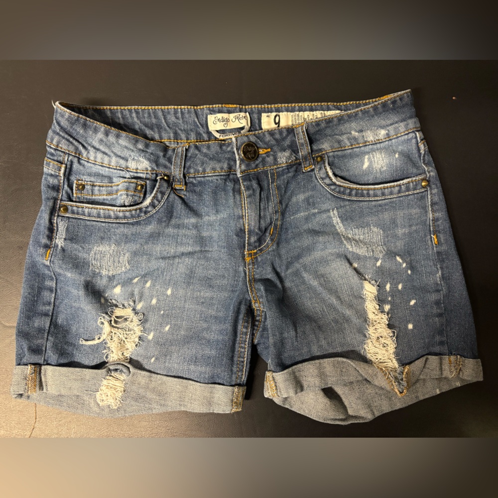 Edgy Ripped Denim Shorts Size 9